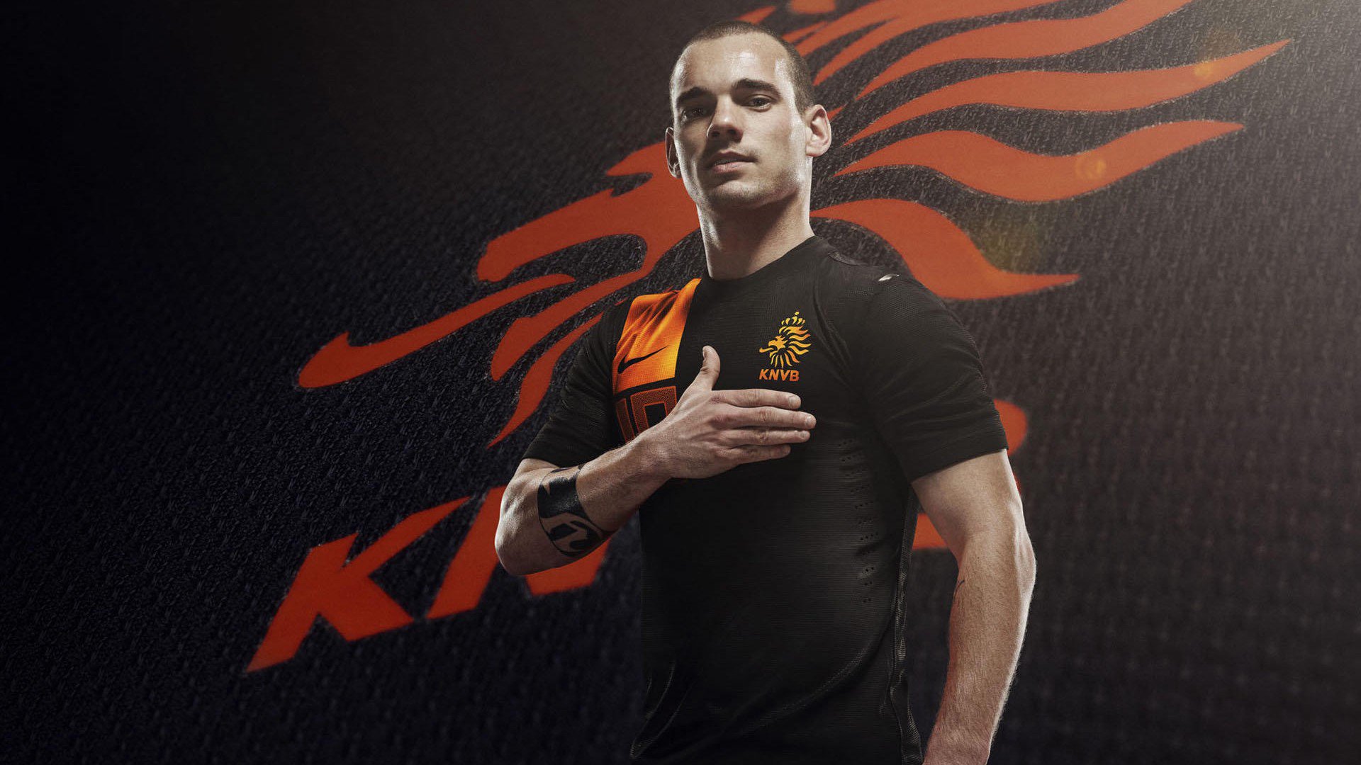 “英超末轮决战：谁能笑到最后？悬念丛生”，2021英超首轮